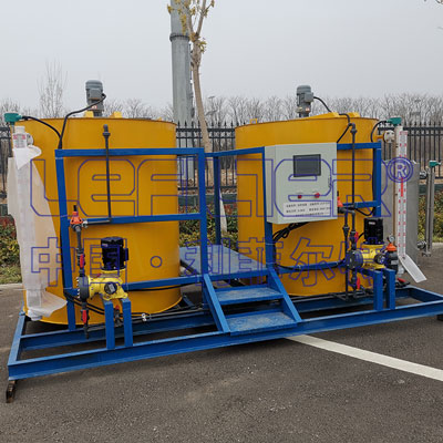 游泳池加藥裝置